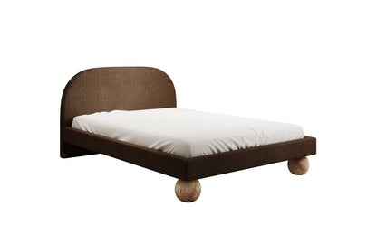 Luxusbetten24 Milo Designer Polsterbett Bouclé mit runden Holzfüßen