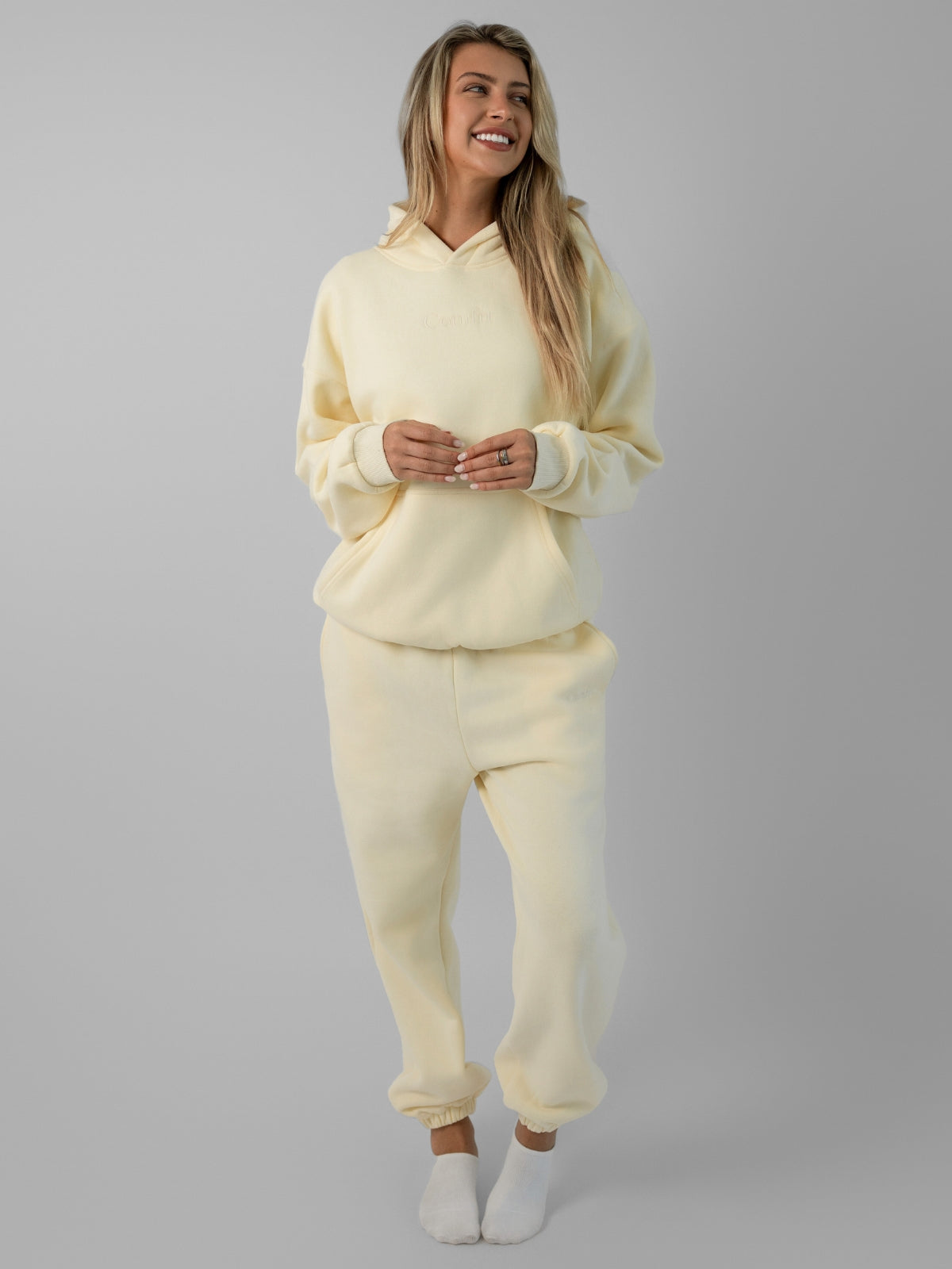 Signature Unisex Hoodie CloudTouch Heavyweight Oversized Soft Kängurutasche