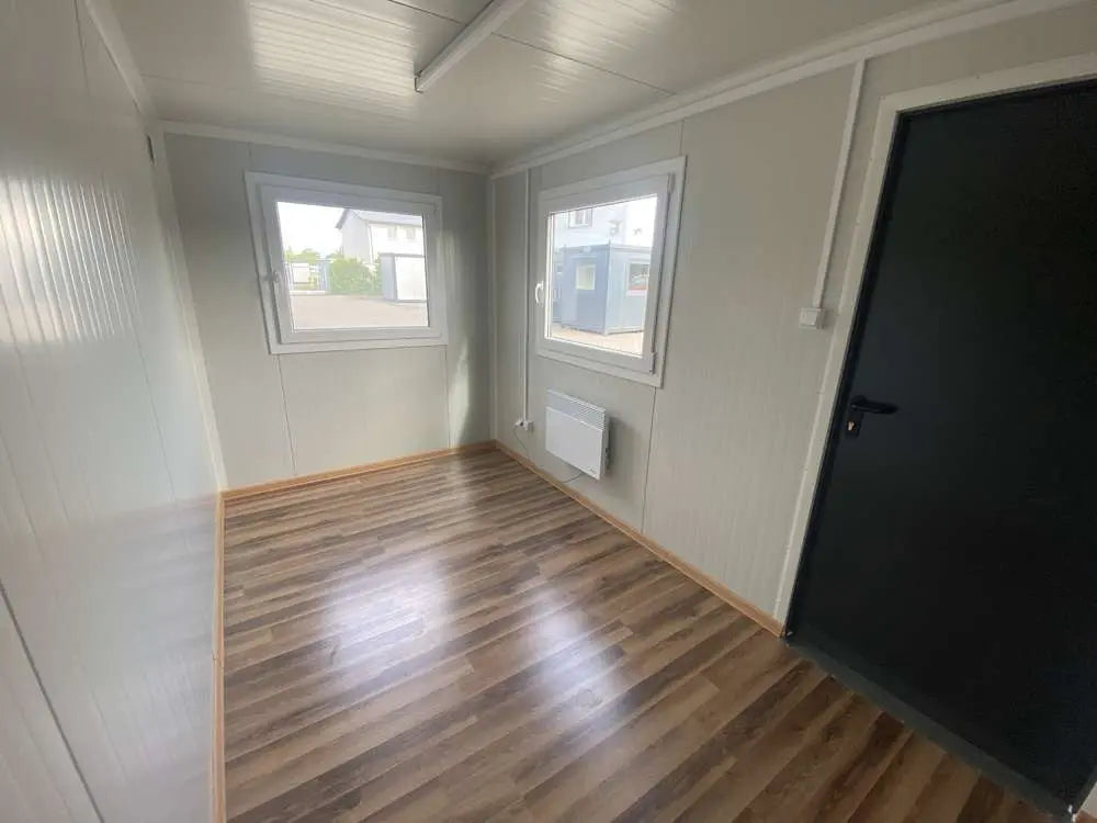 Conteneur Büro 4,00 m x 2,20 m – Robuster Stahlcontainer