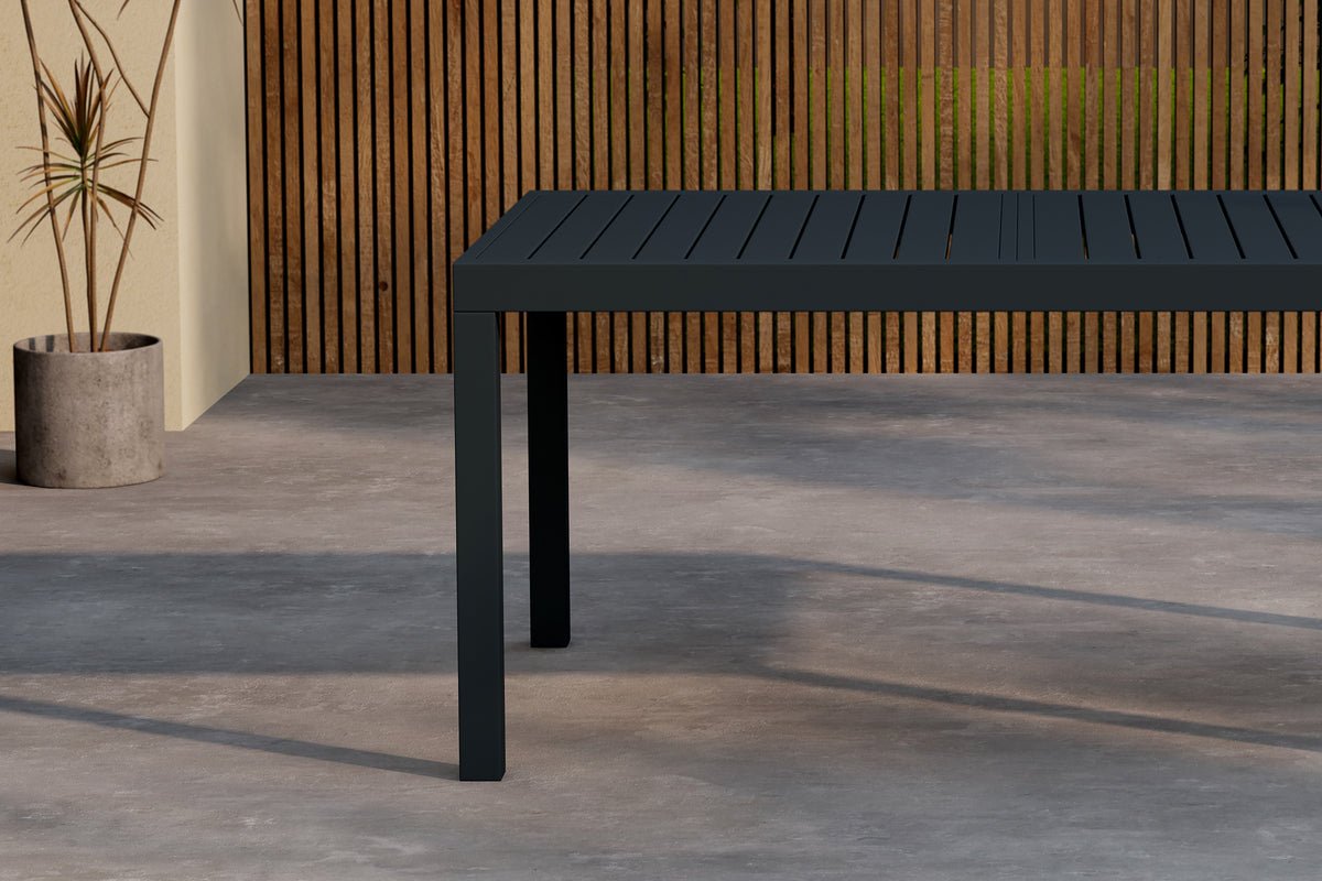 Luxusbetten24 Liora Ausziehbarer Gartentisch Beige 160‑240 cm Verlängerbar Robust