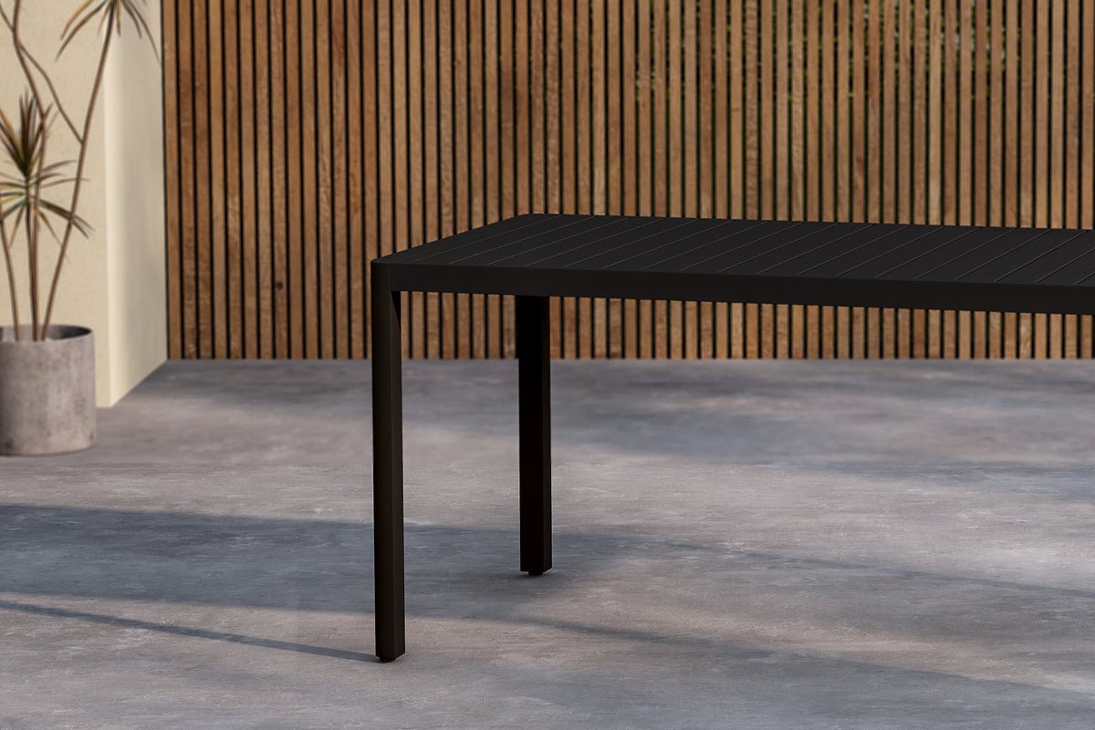 Garten Esstisch Vasta - 150x85 cm aus Aluminium in Beige oder Schwarz