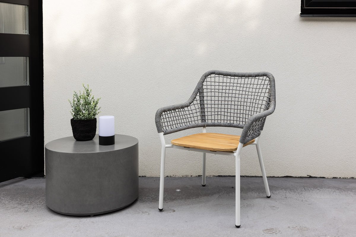 Gartenstuhl Amore - In Grau mit einer Sitzfläche aus Teakholz