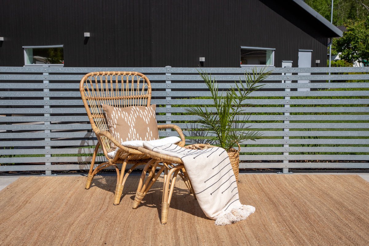 Luxusbetten24 Elenore Garten-Loungesessel Natur inklusive Kissen für Garten