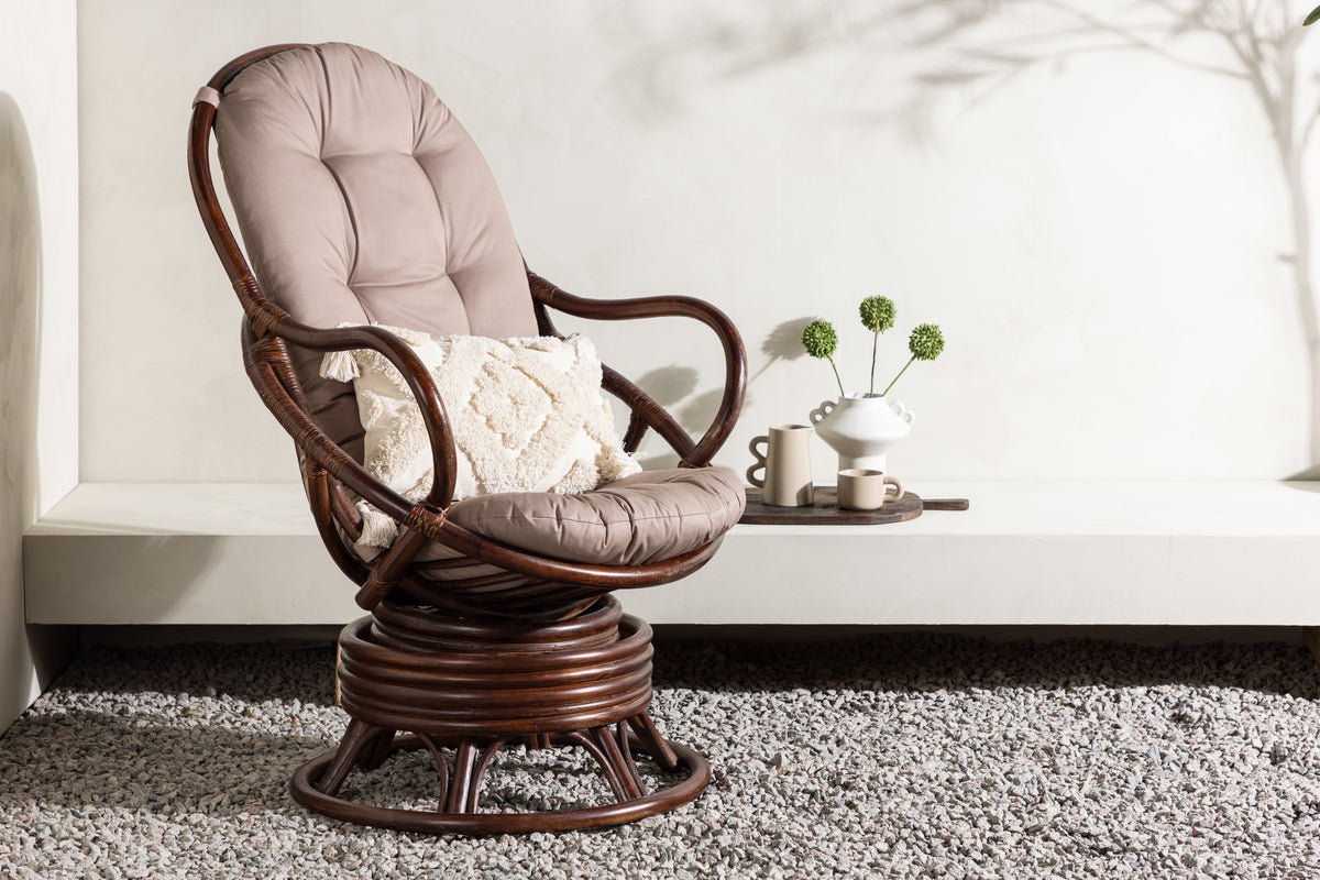 Luxusbetten24 Finn Garten Loungesessel Rattan Outdoor Premium, Dunkelwalnuss