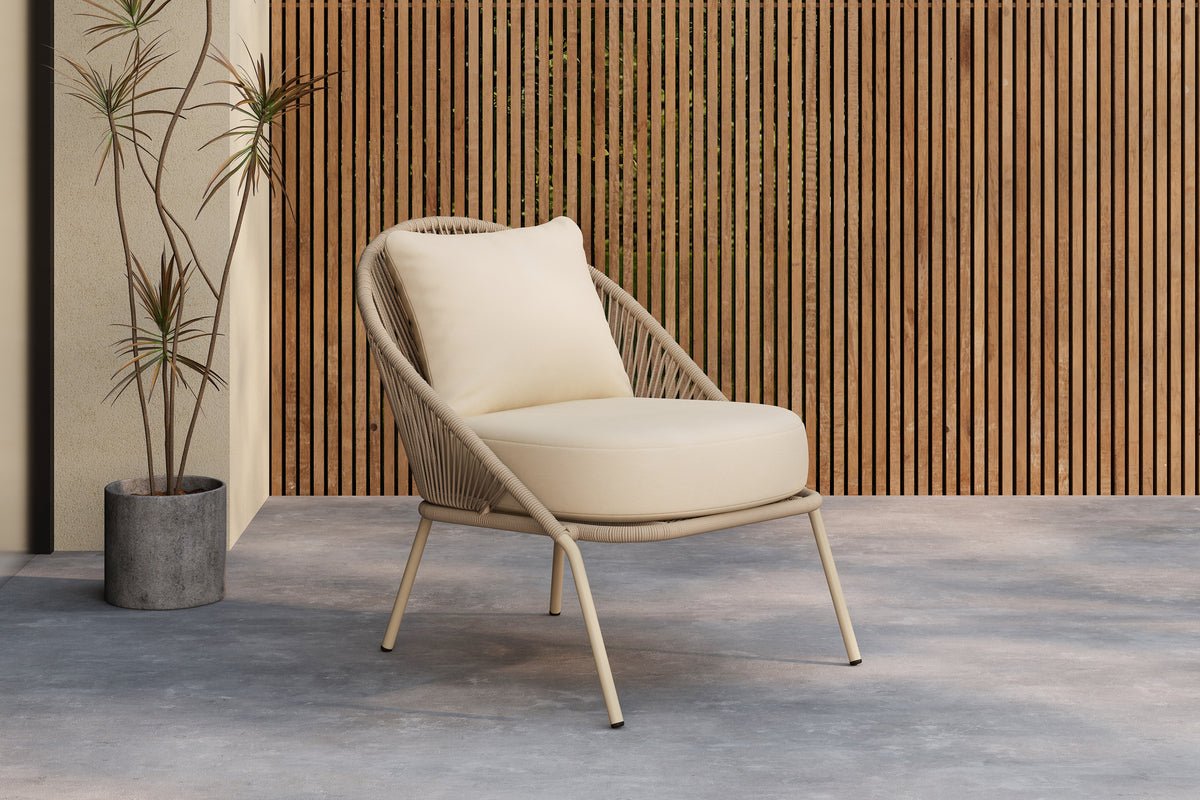 Luxusbetten24 Larissa Garten Loungesessel Beige Komfort inkl. Kissen