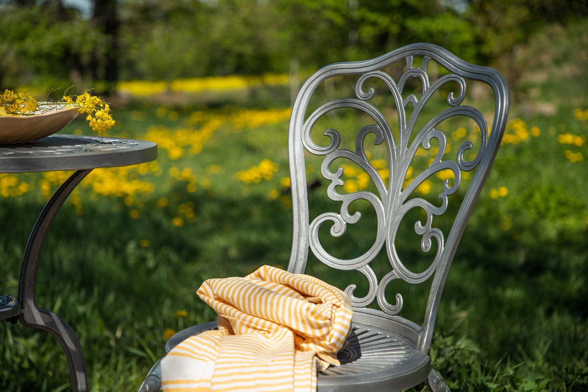 Elyra Loungeset 3‑teilig Gartenmöbel Weiß Stühle Tisch Set