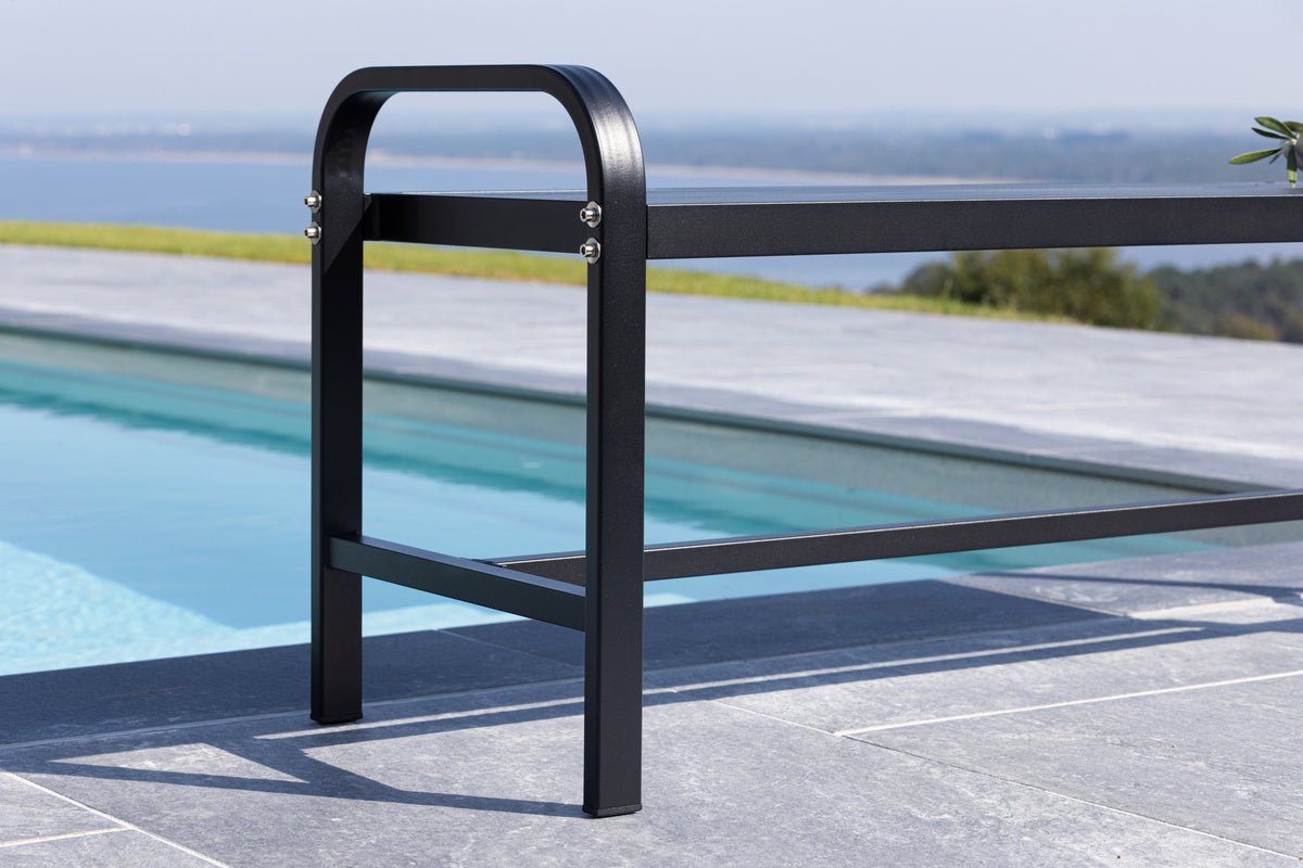 Luxusbetten24 Gartenbank Cäsar Aus Robustem Schwarzem Aluminium Schwarz