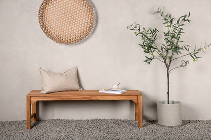 Luxusbetten24 Sassy Gartenbank Klassisches Teakholz Natur Outdoor Design