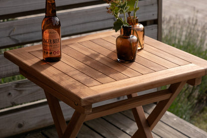 Luxusbetten24 Lino Quadratischer Café Gartentisch, Massives Teakholz, Natur