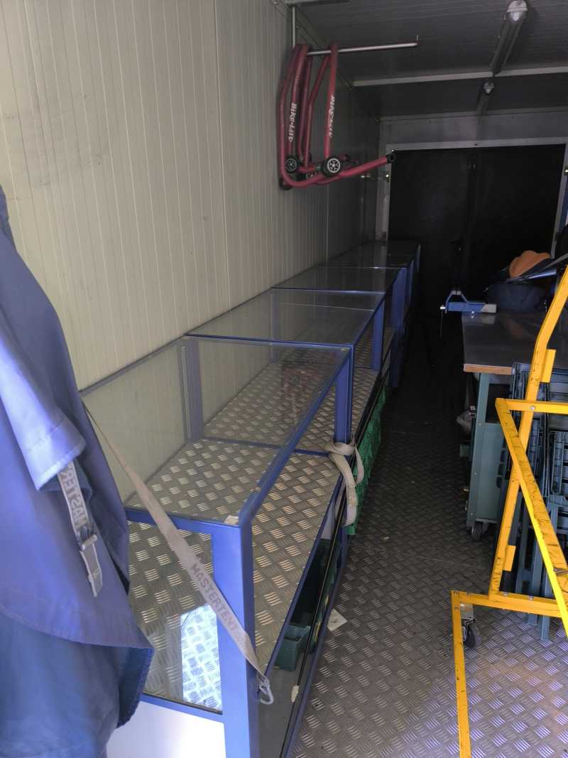 Gebrauchte Mobile Werkstatt-Box 8 m Monoblock mit Rädern und Licht