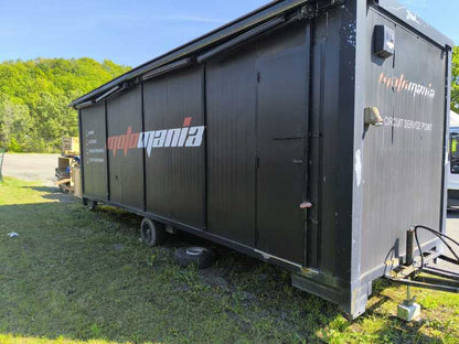 Mobiler Werkstatt-Box Monoblock 8 m mit Tür, Licht und Solartüren