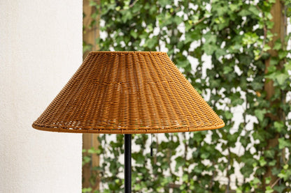 Luxusbetten24 Arian Stehlampe wetterfeste Braun/Schwarz Garten Balkon Terrasse