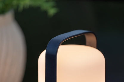 Luxusbetten24 Inka Outdoor-Tischlampe aus Kunststoff LED für Garten