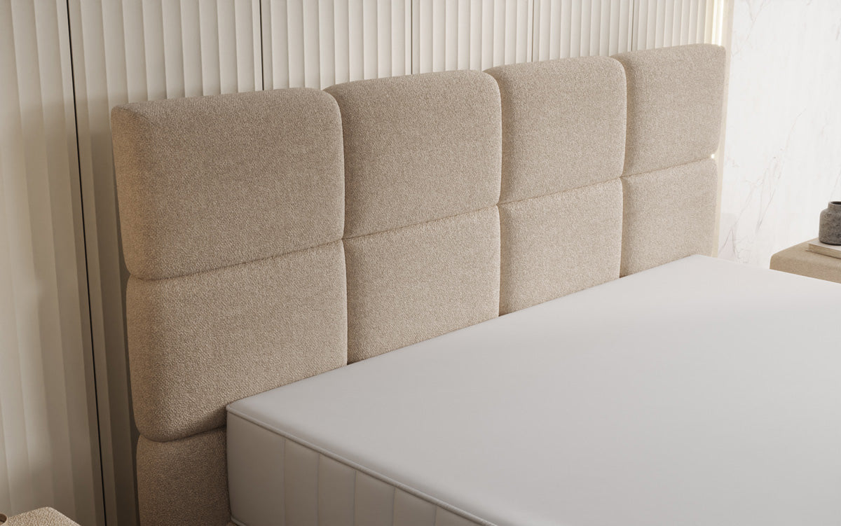Luxusbetten24 Nessa Boxspringbett mit Hohen Füßen in Teddy Bouclé