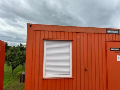 Modularer Bürocontainer 2011 Stahl Corten mit Isolierung und LED-Beleuchtung
