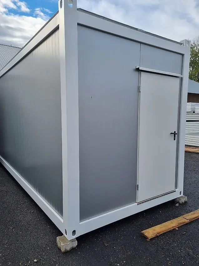 Standard Bürocontainer 6058×2438 mm – Stahlrahmen, Sandwichpaneele, inkl. Tür