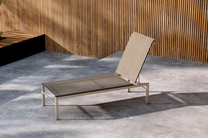 Sonnenliege Arelia – Textilene‑Lounge Mit Stahlgestell, Schwarz & Beige