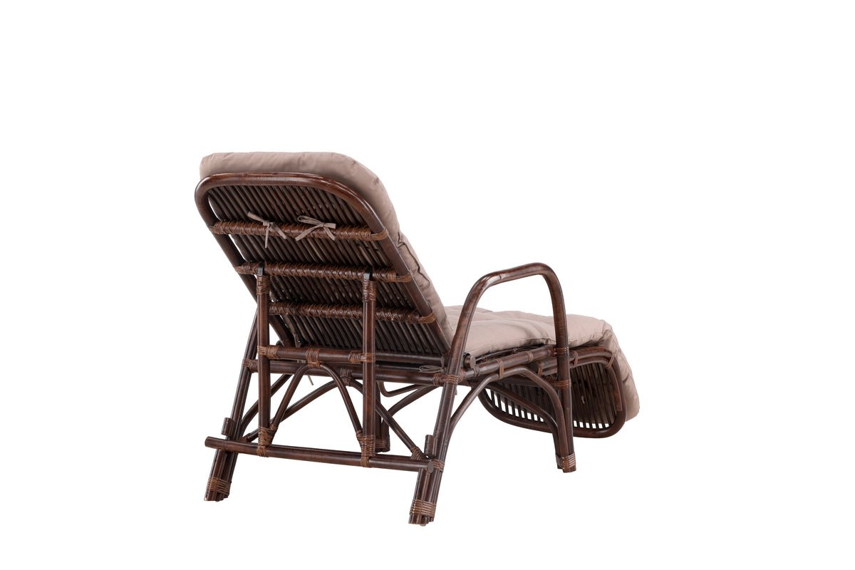 Luxusbetten24 Sonnenliege Virell aus Rattan mit Kissen, Walnuss