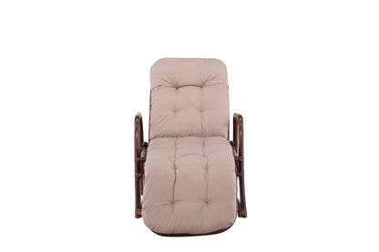 Luxusbetten24 Sonnenliege Virell aus Rattan mit Kissen, Walnuss