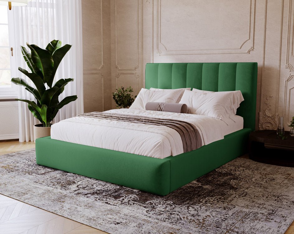 Luxusbetten24 Lunera Designer Polsterbett, Samt mit Stauraum, 200×200 cm, Hellgrau