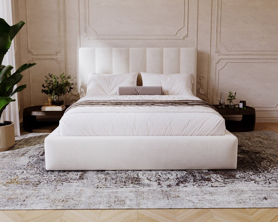 Luxusbetten24 Lunera Designer Polsterbett, Samt mit Stauraum, 200×200 cm, Hellgrau