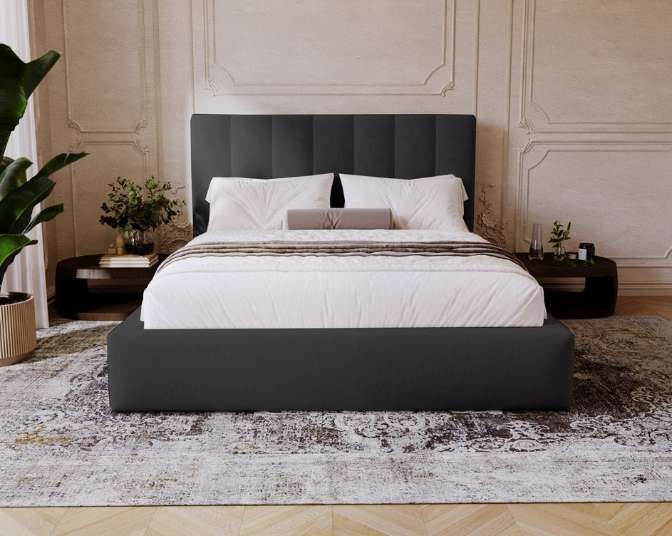 Luxusbetten24 Lunera Designer Polsterbett, Samt mit Stauraum, 200×200 cm, Hellgrau