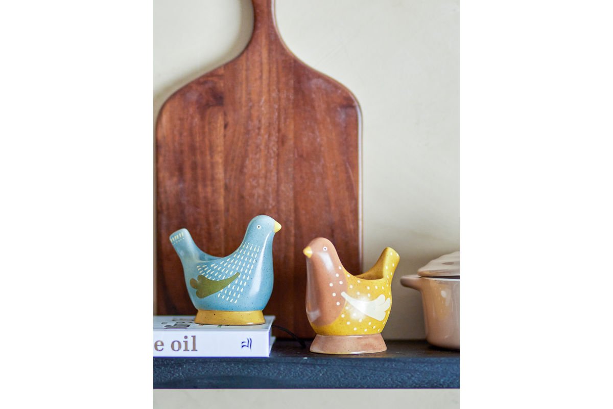 Luxusbetten24 Maya Eierbecher – Handbemalte Vogelmotive aus Steingut, 2er‑Set