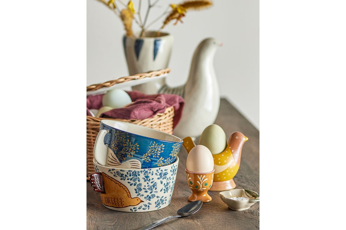 Luxusbetten24 Maya Eierbecher – Handbemalte Vogelmotive aus Steingut, 2er‑Set