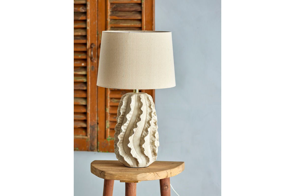Luxusbetten24 Sandwave Tischlampe Weißes Steingut Modernes Design Wohnzimmer