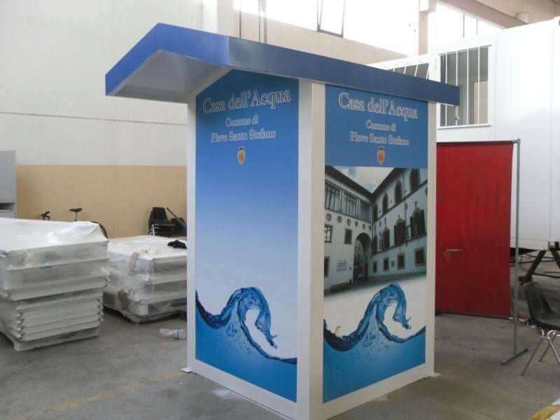 Maßgefertigtes Wasserhaus 1,2 × 1,2 m für Getränke und Milchverteilung in Gewerbe