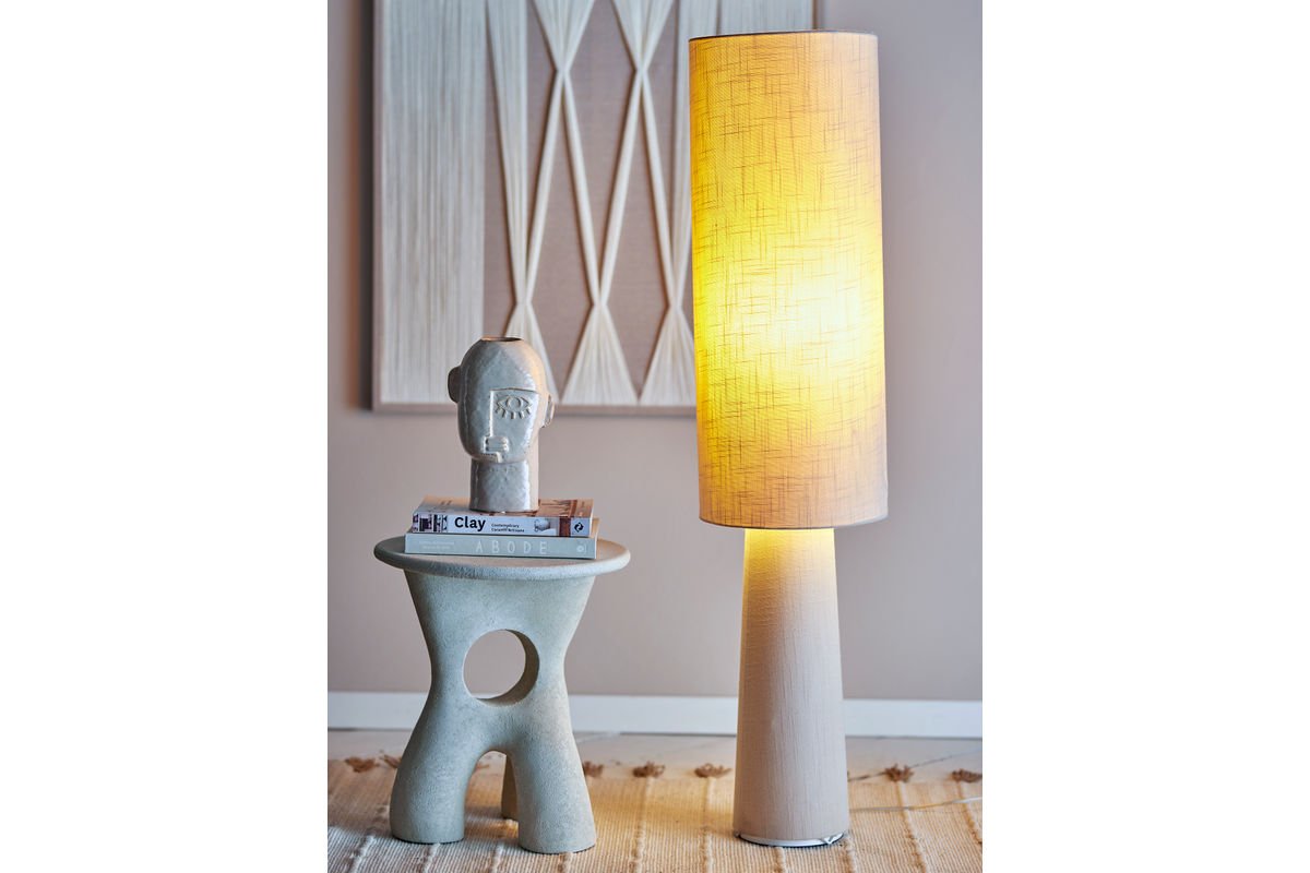 Luxusbetten24 Madrid Stehlampe Leinen Naturton