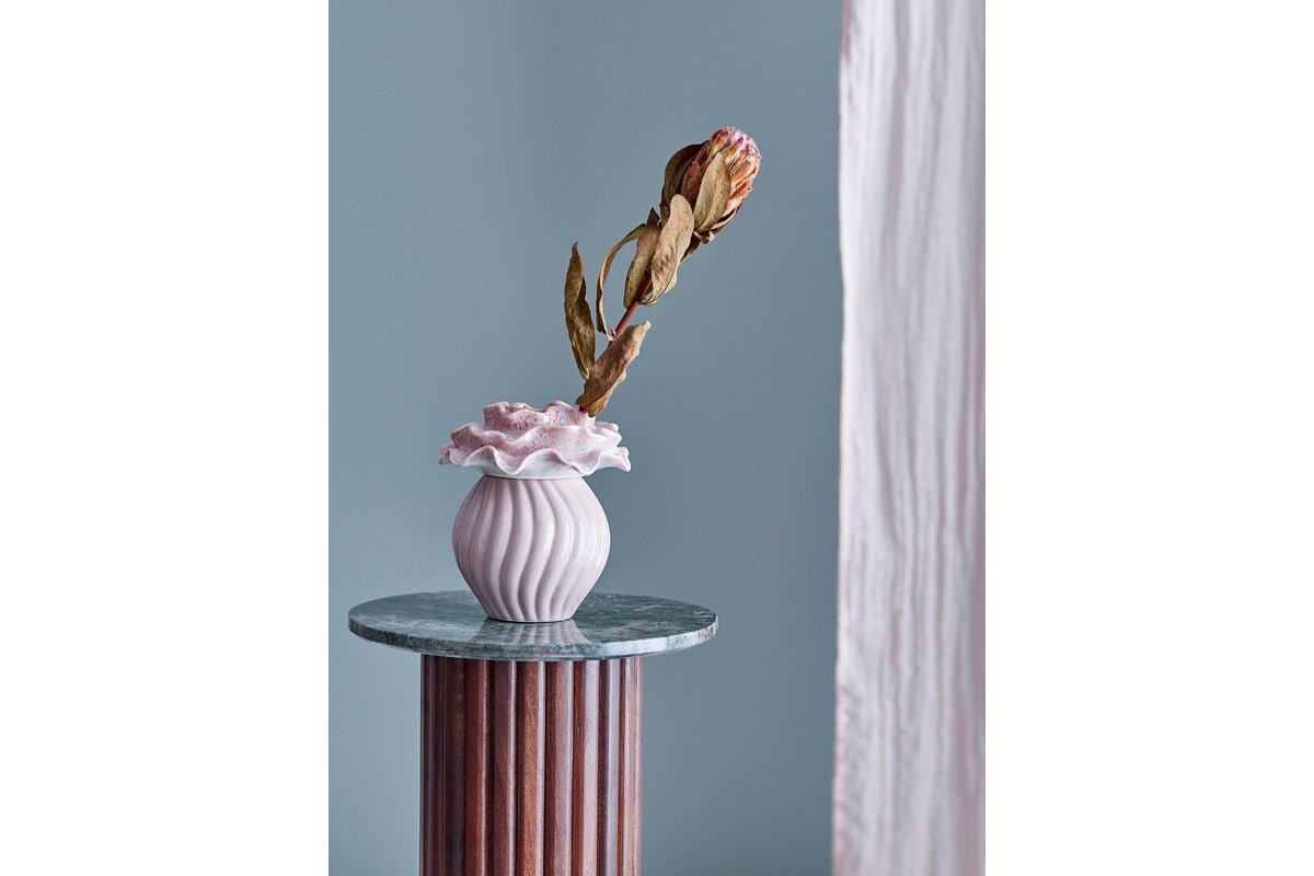 Luxusbetten24 Rosélia Vase – Roséfarbenes Steingut für Wohnzimmer Dekorativ
