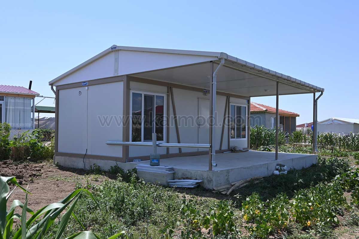 35 m² Container Home