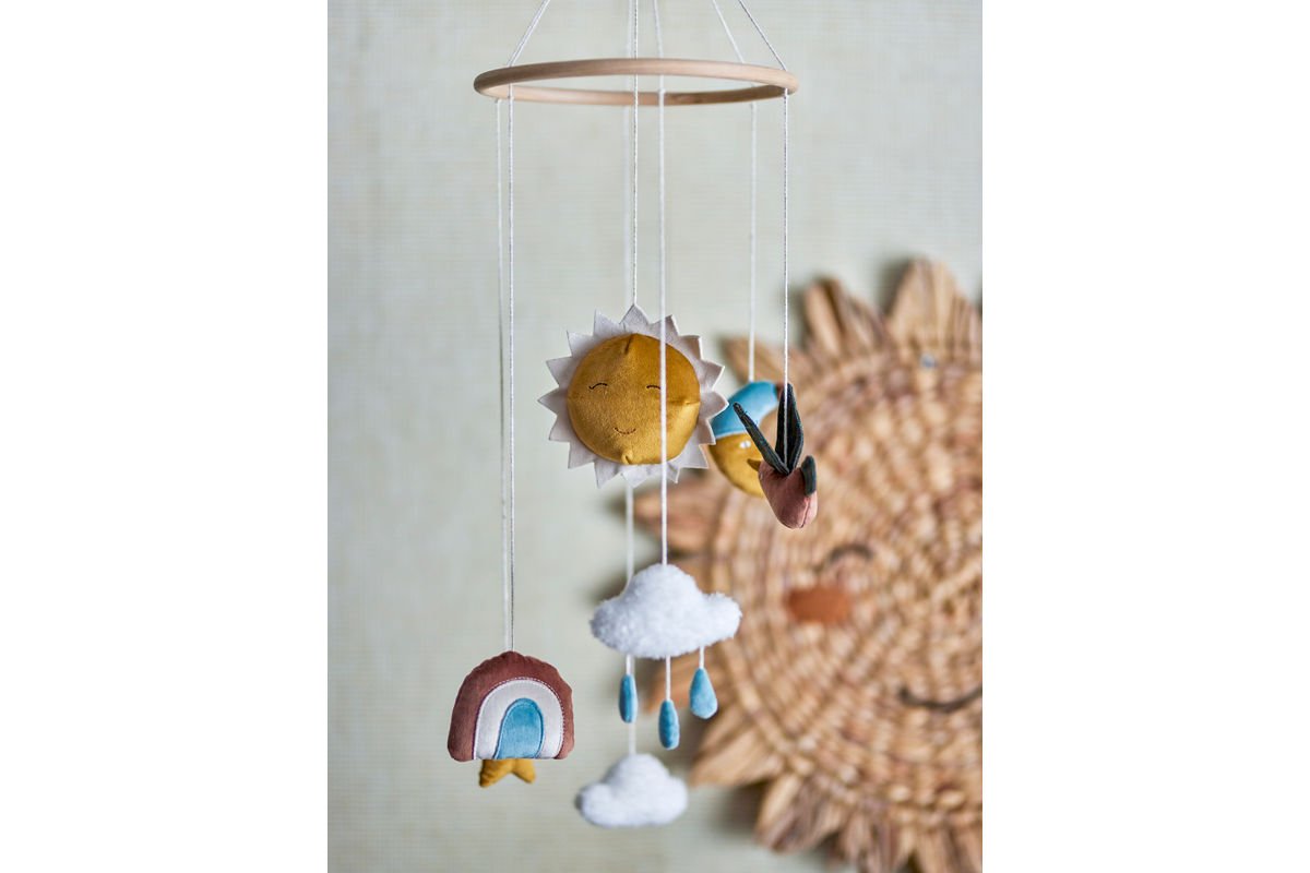 Luxusbetten24 Mobile Luma – Sanftes Baby-Mobile mit Sonne, Mond & Wolken
