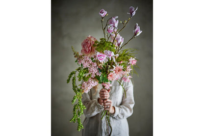 Künstlicher Blumenstrauß Rosalie – Blüten in Rosa- und Grüntönen
