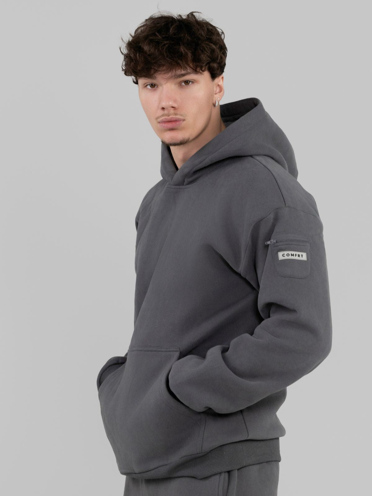 Comfrt Travel Essentials Kapuzenpullover – Superweiche Baumwollmischung, Mehrere Farben