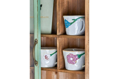 Luxusbetten24 Becher-Set Kivon – Blumenmotiv Steingut 3‑teilig Natur Handgefertigt
