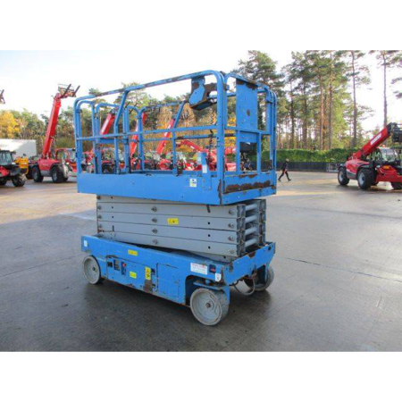 Genie GS-3246 Plataforma Elevadora de Tijera Azul