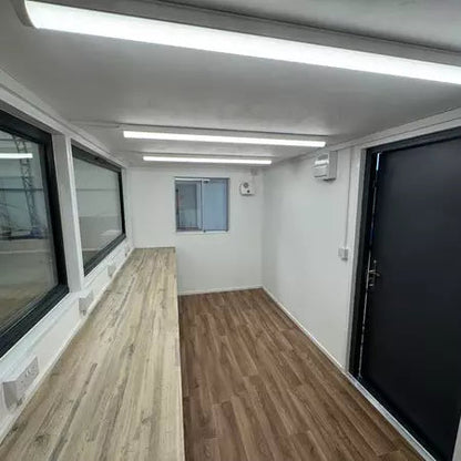 Cabina Personalizzata 4,8 × 2,4 m Struttura Acciaio Antivandalo
