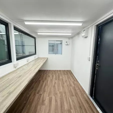 Cabina Personalizzata 4,8 × 2,4 m Struttura Acciaio Antivandalo