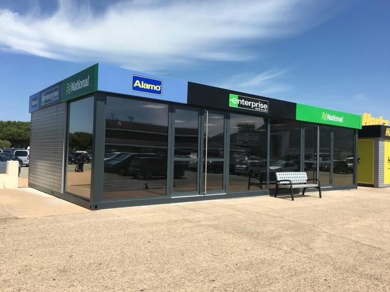 Box Prefabbricato Ufficio Autonoleggio con Pareti Vetrate 12 m x 5 m
