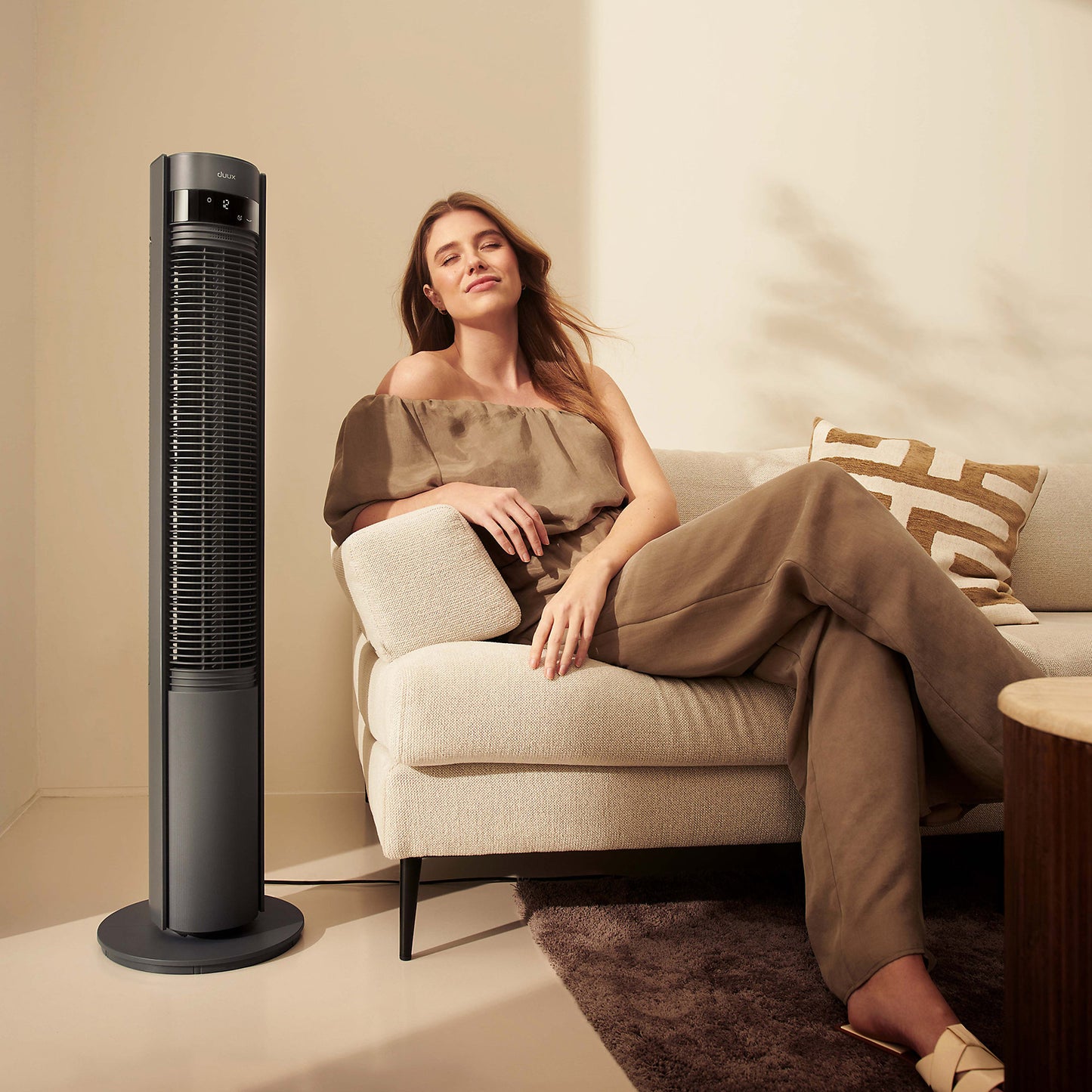 Ventilador columna gris Elevate Duux