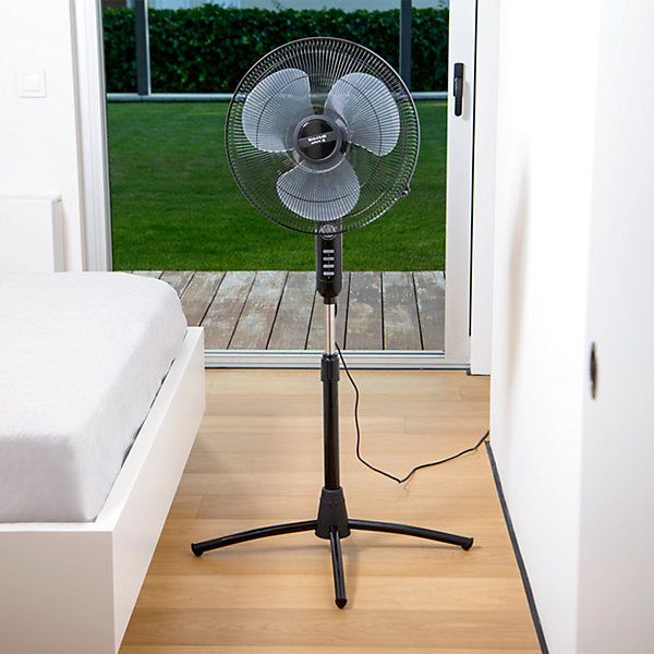 Ventilador de Pie Taurus Alpatec 45W 3 Velocidades Negro
